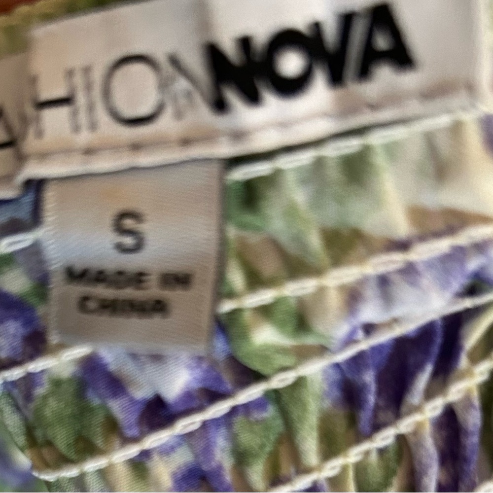 Floral Ruched Dress - Picture 3 of 6